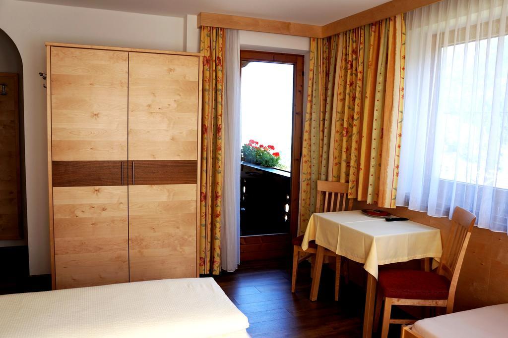 Appartement Roasnerhof à Finkenberg Chambre photo